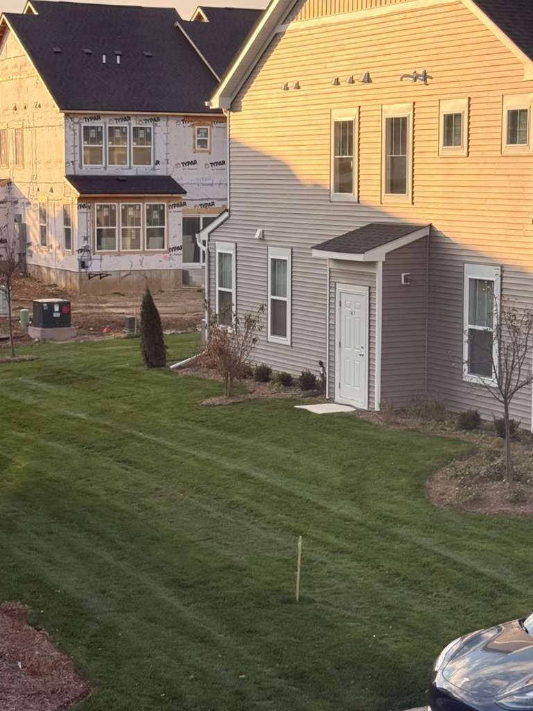 2240 Horseshoe Circle #2240, Naperville, IL 60564