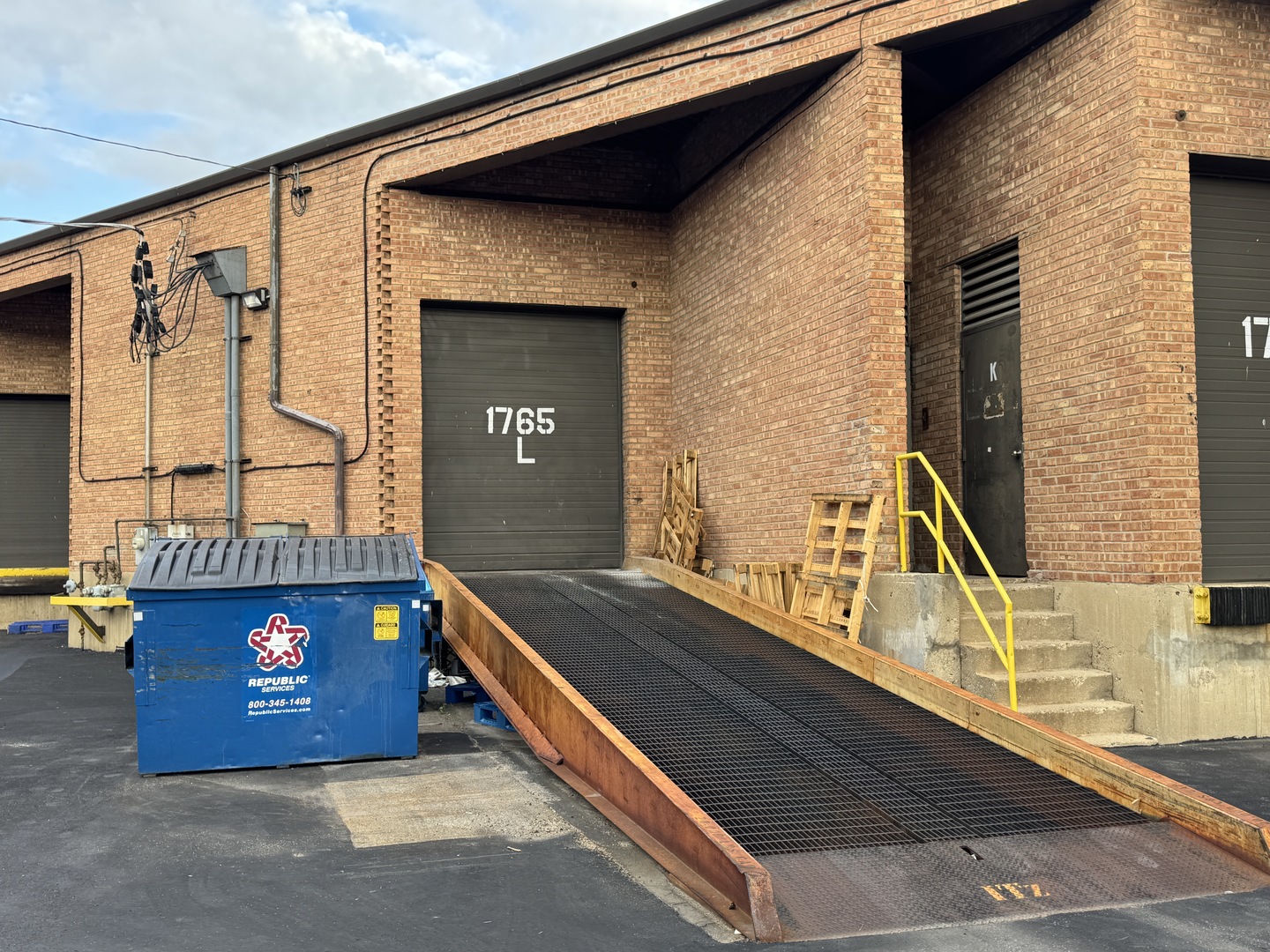 1765 W Cortland Court #L, Addison, IL 60101