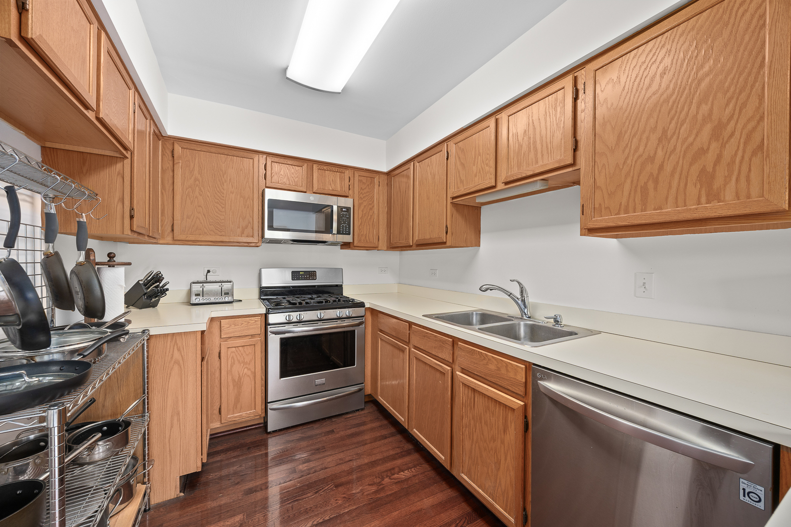 238 Paddington Lane, Bolingbrook, IL 60440