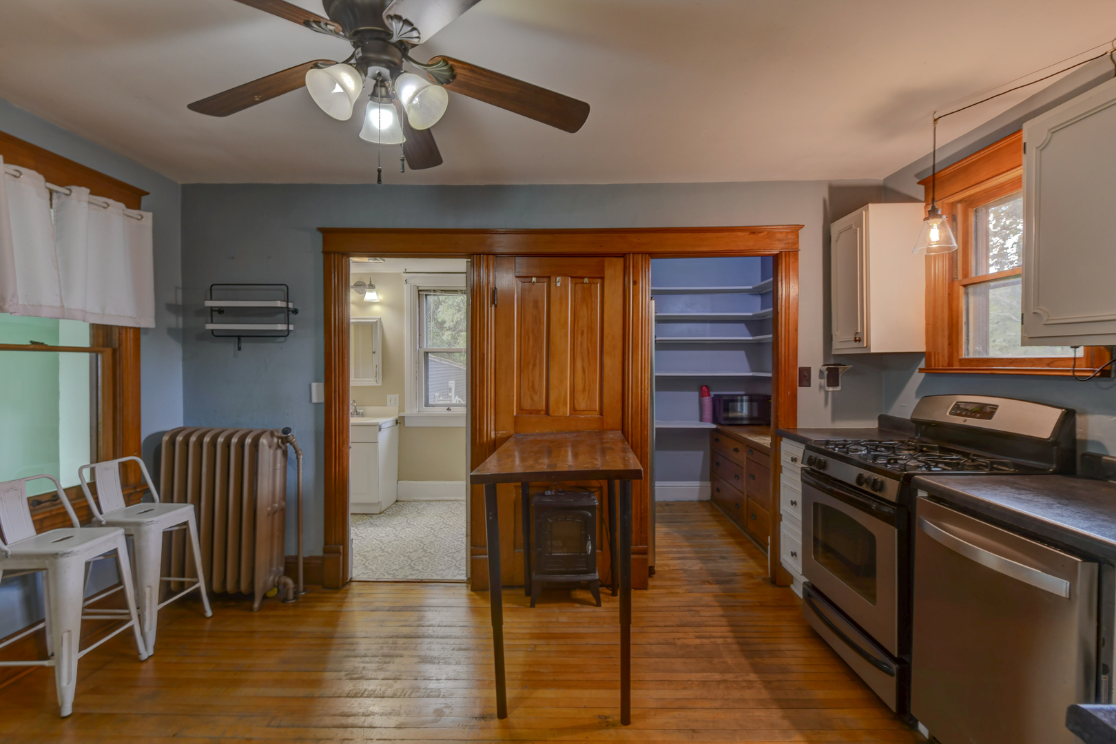 1322 Benton Street, Crete, IL 60417