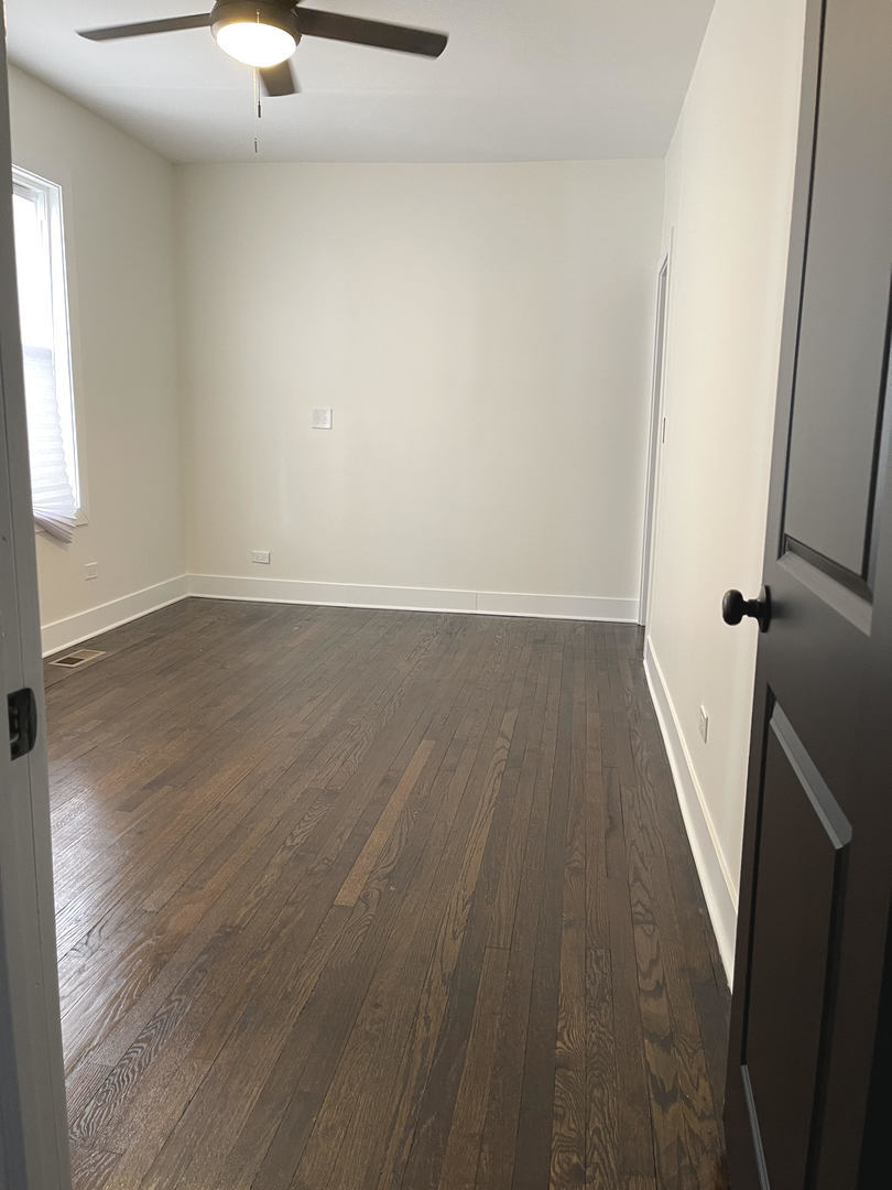 6553 S Eberhart Avenue, Chicago, IL 60637