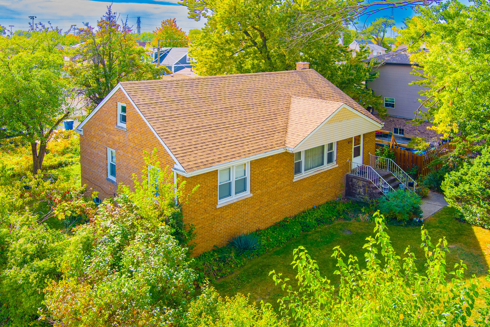 7635 W 65th Place, Bedford Park, IL 60501