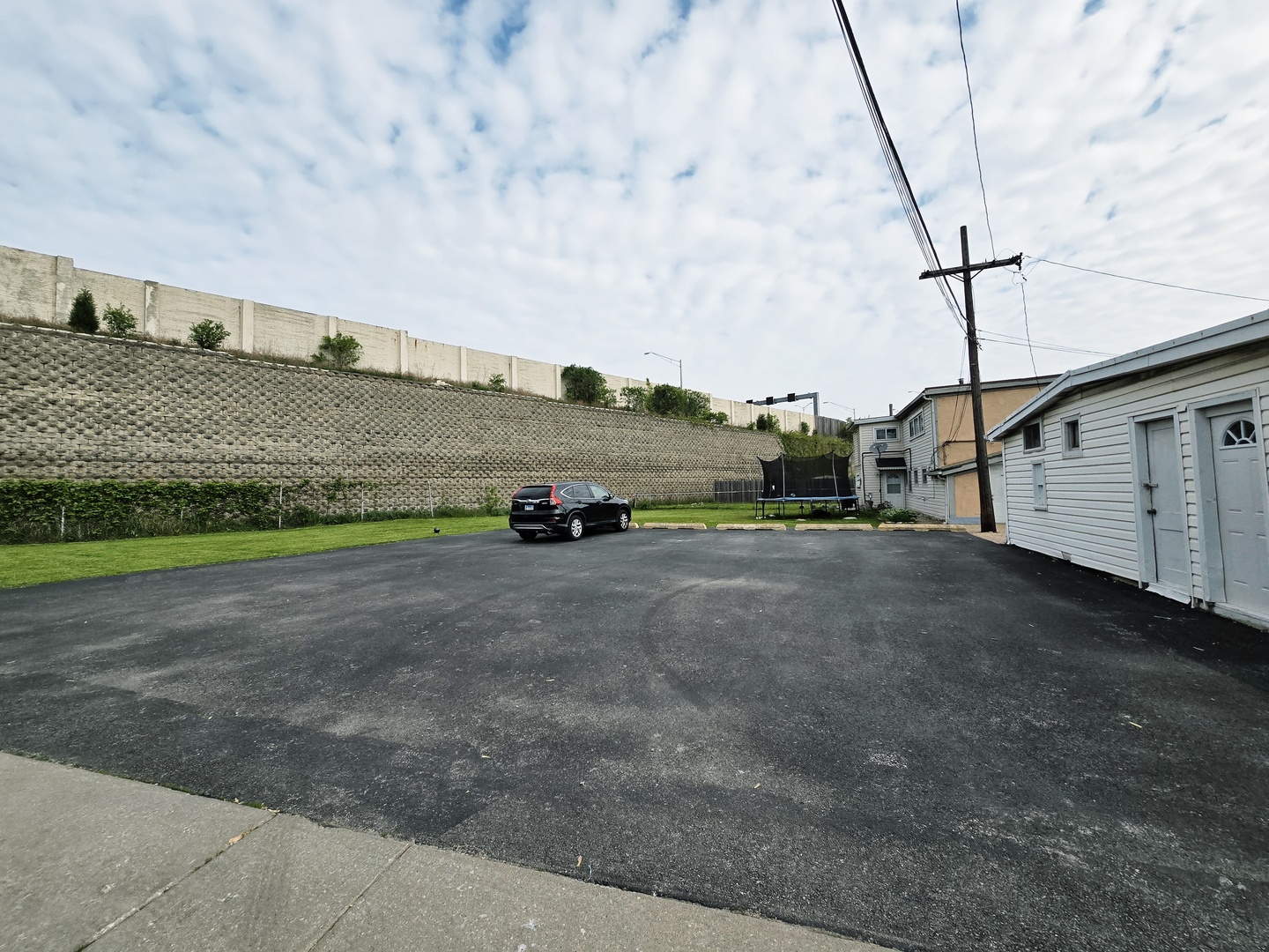 5010 Harold Avenue #B, Schiller Park, IL 60176