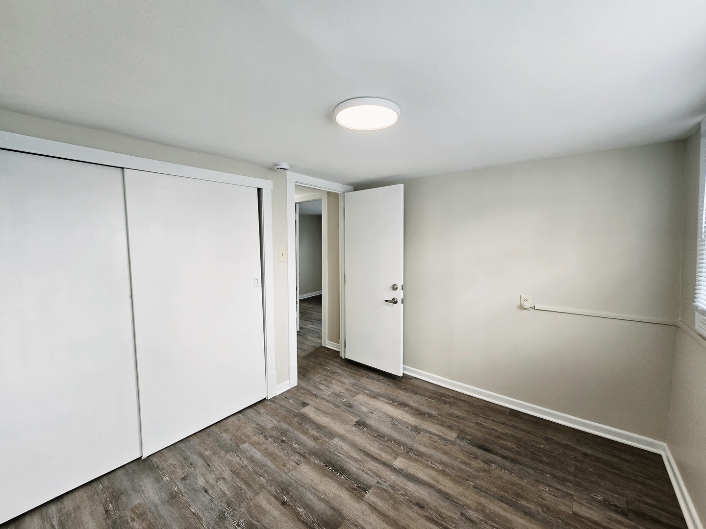 5010 Harold Avenue #B, Schiller Park, IL 60176