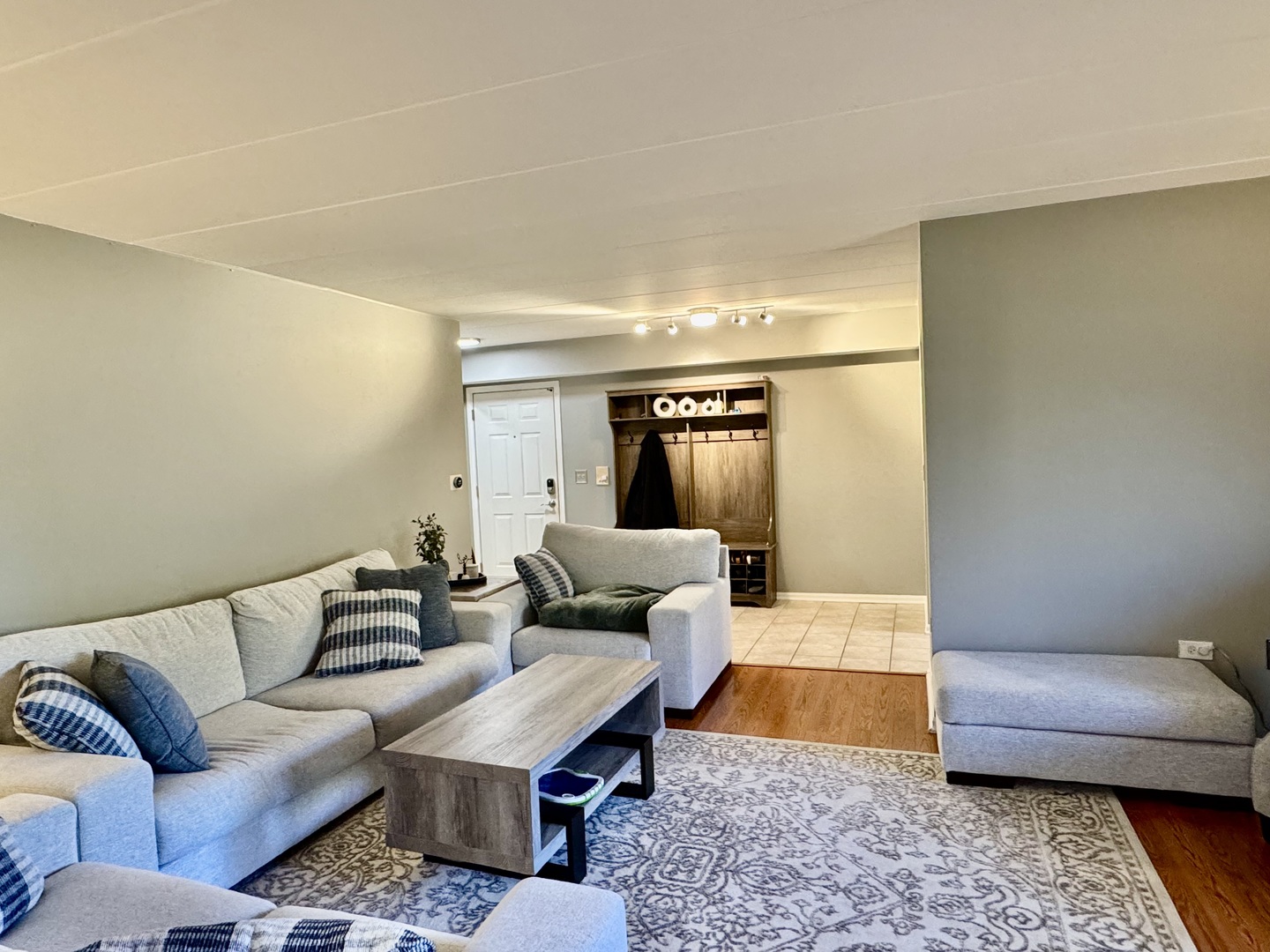 6950 Heritage Circle #4-1A, Orland Park, IL 60462