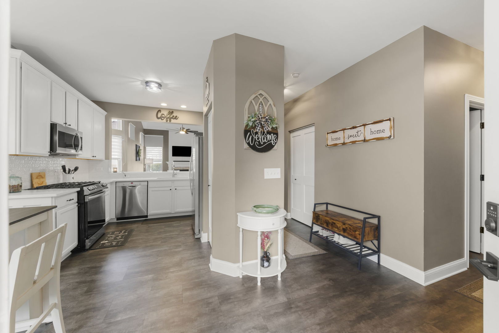 907 Bluebell Circle, Joliet, IL 60431