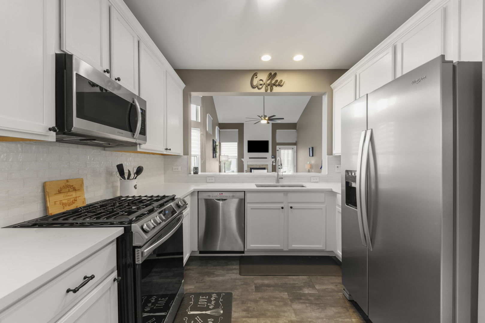 907 Bluebell Circle, Joliet, IL 60431