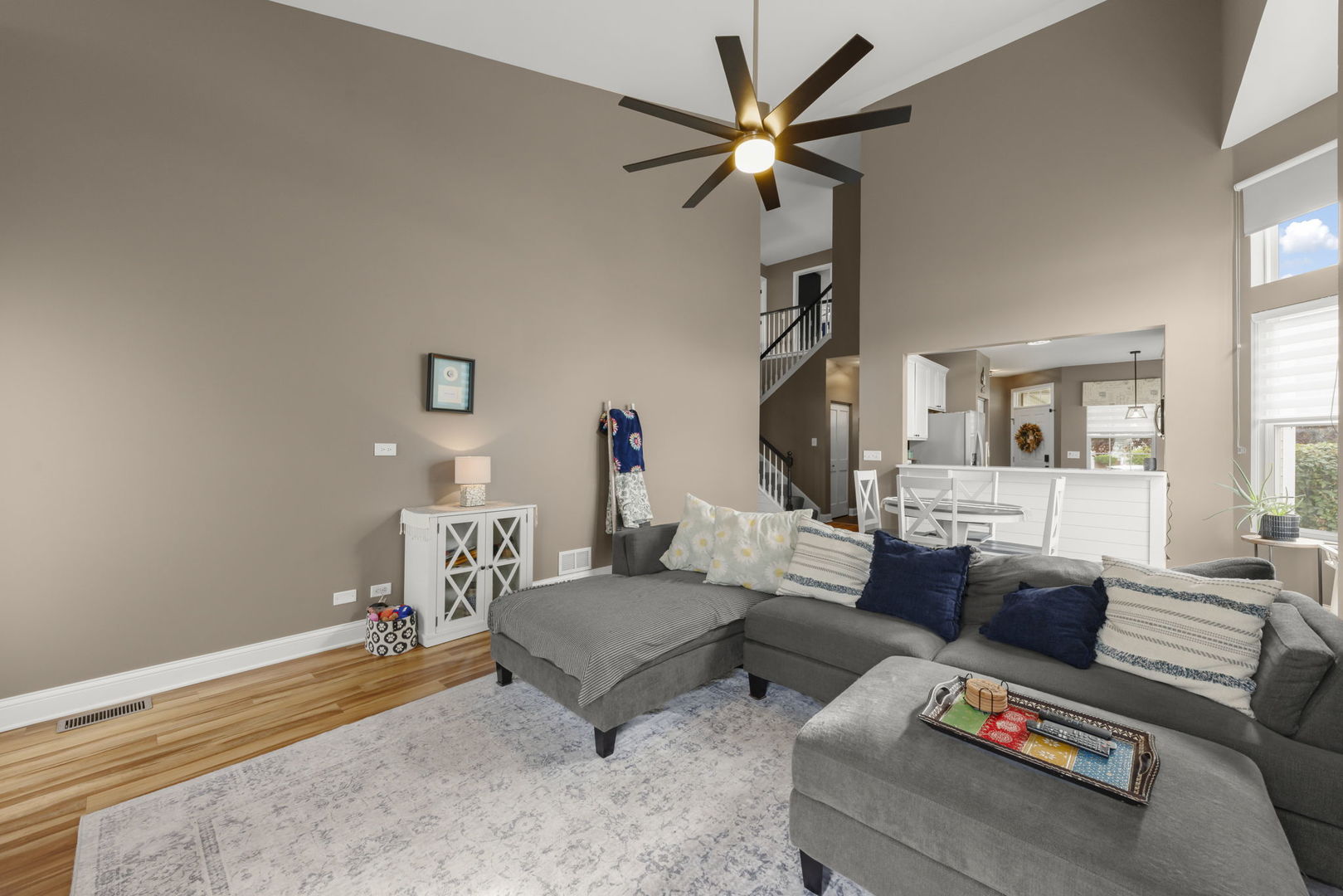 907 Bluebell Circle, Joliet, IL 60431