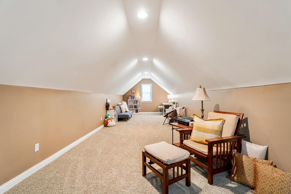 8617 N 381, Lake Village, IN 46349