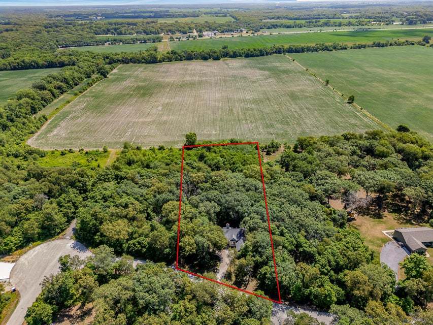 8617 N 381, Lake Village, IN 46349