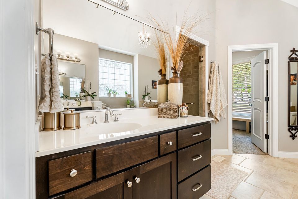 8617 N 381, Lake Village, IN 46349