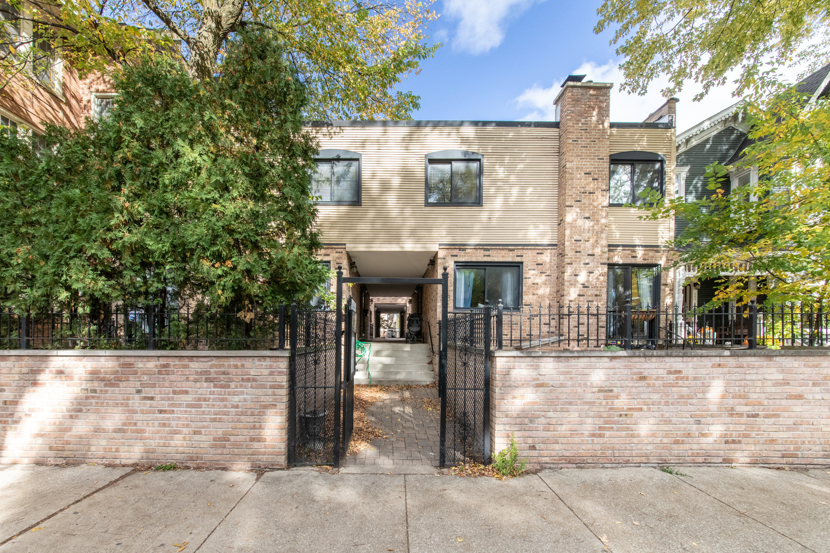 648 W Belden Avenue #B, Chicago, IL 60614