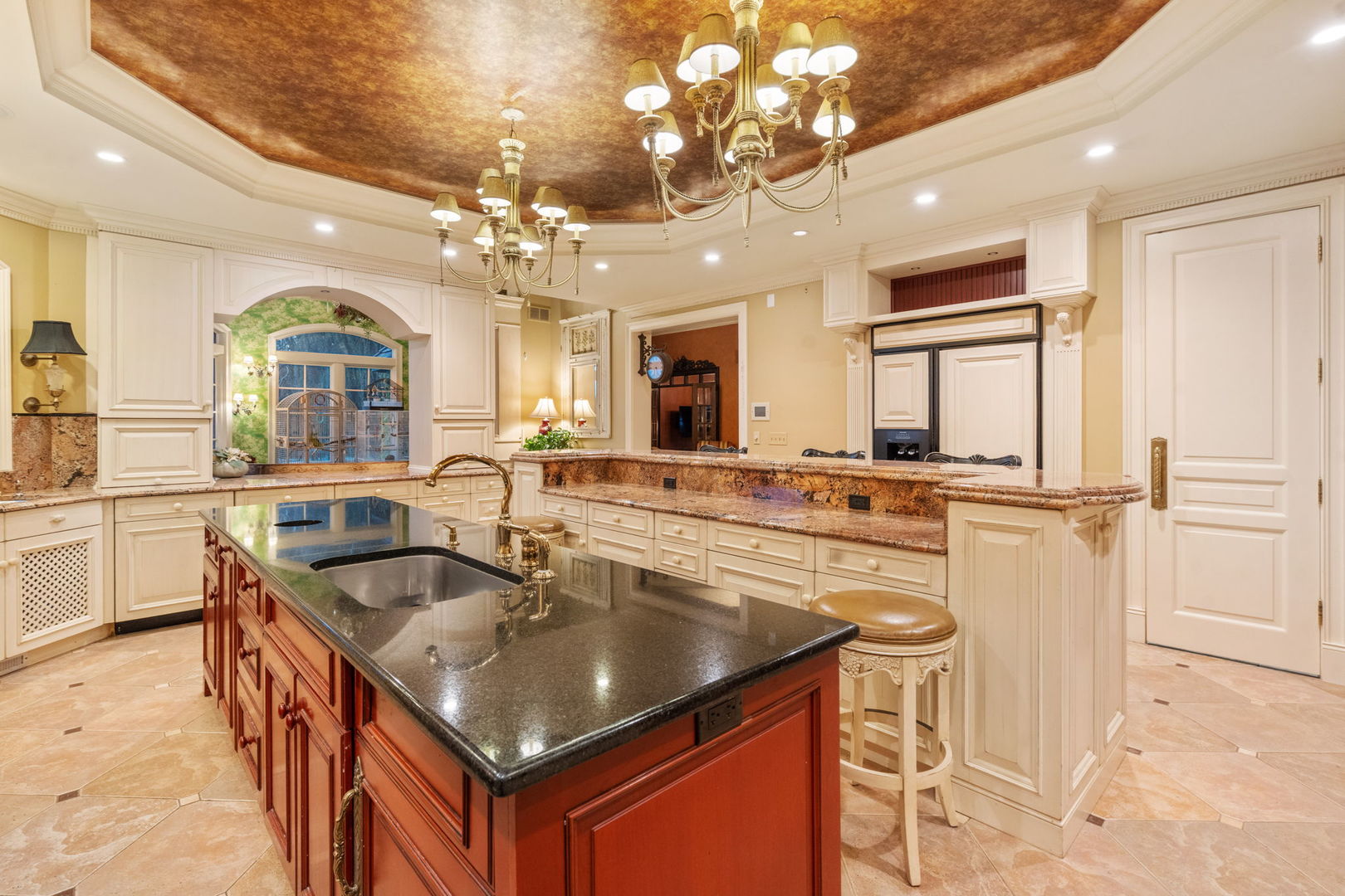 561 W 58th Street, Hinsdale, IL 60521