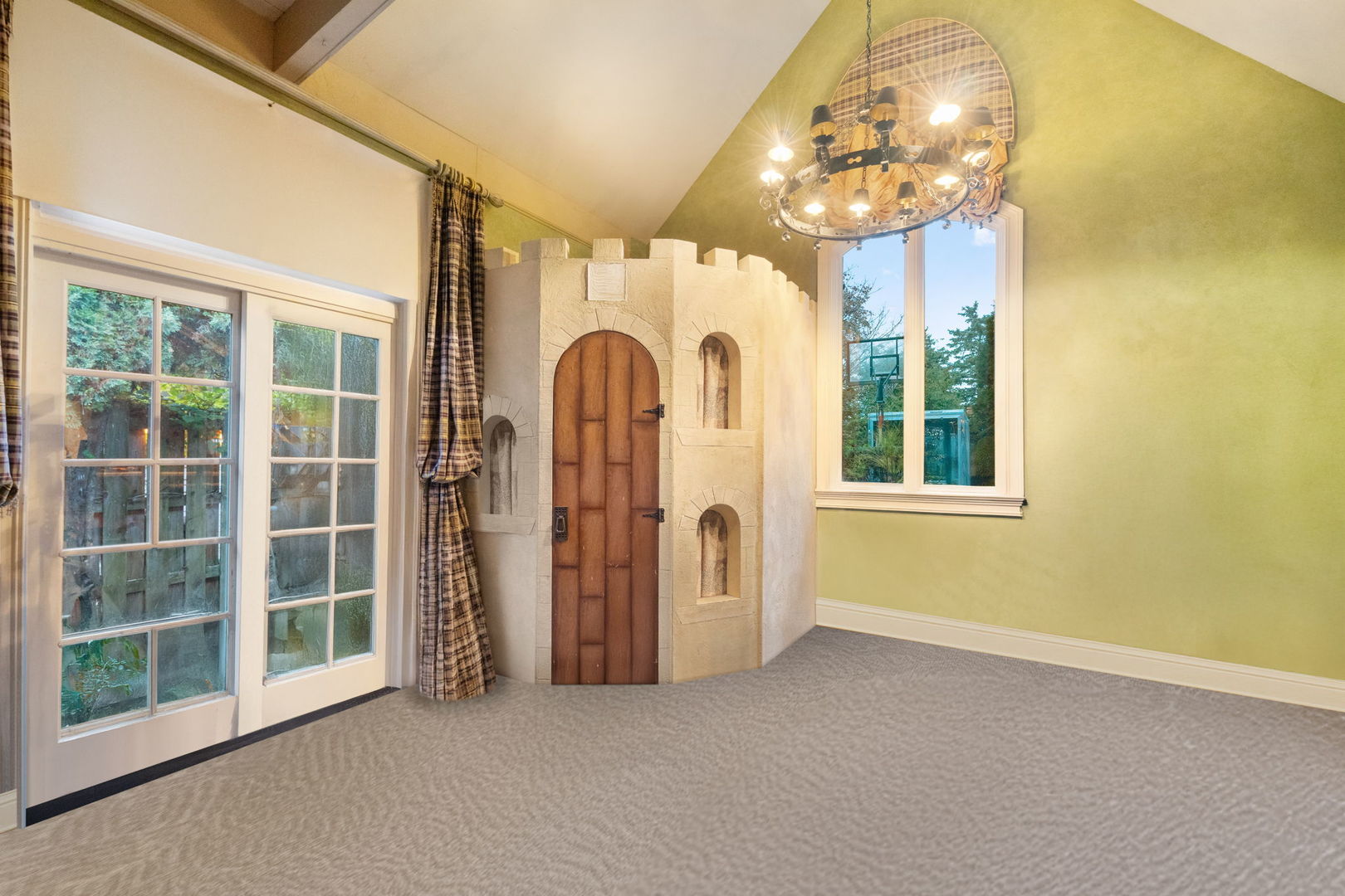 561 W 58th Street, Hinsdale, IL 60521