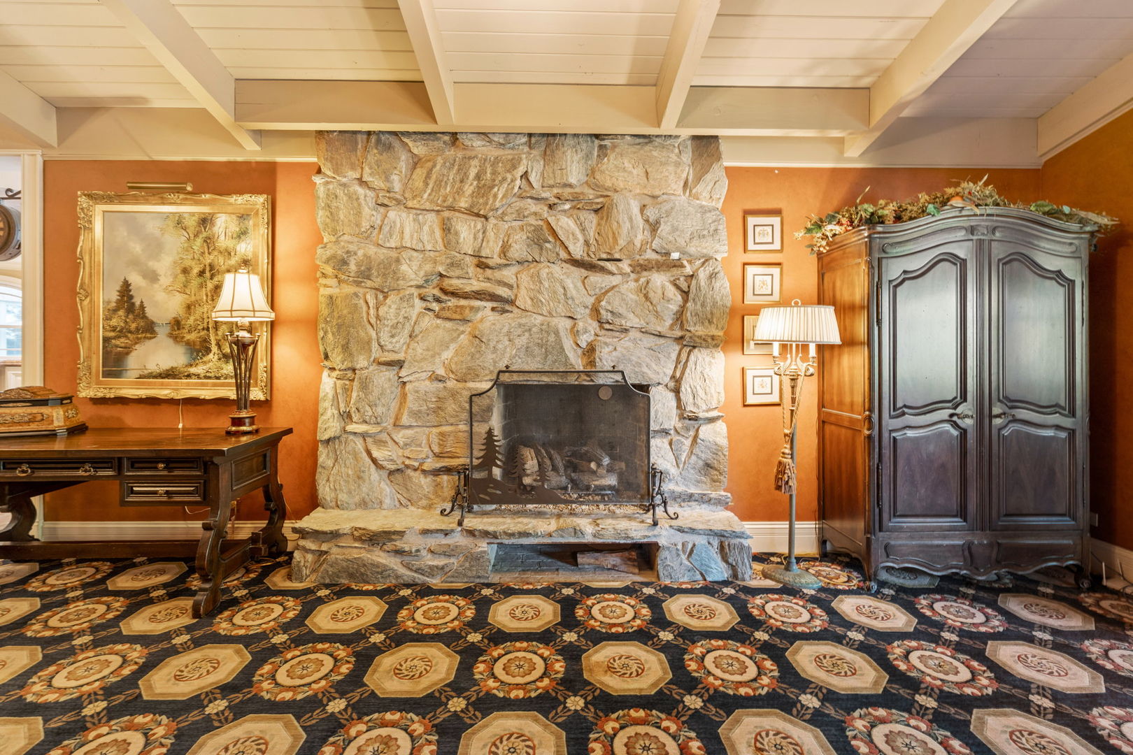 561 W 58th Street, Hinsdale, IL 60521