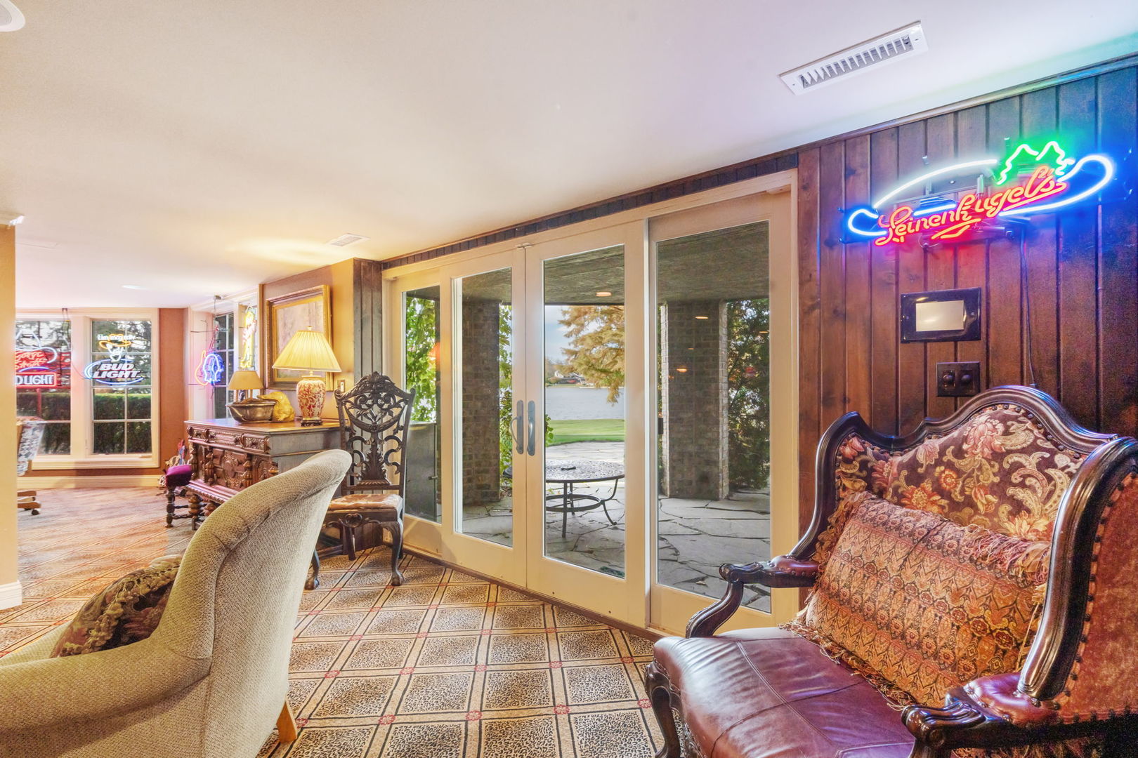 561 W 58th Street, Hinsdale, IL 60521