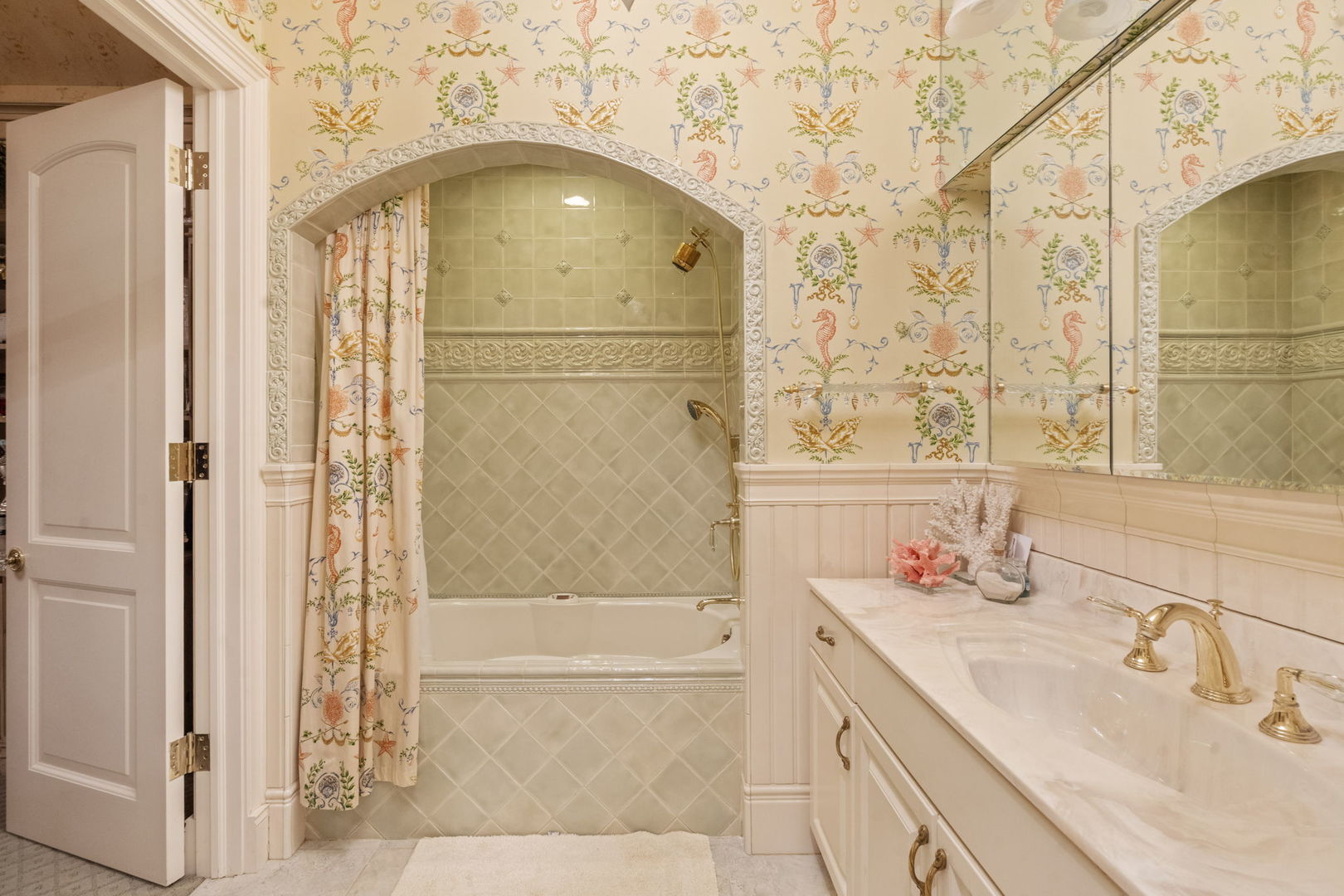 561 W 58th Street, Hinsdale, IL 60521