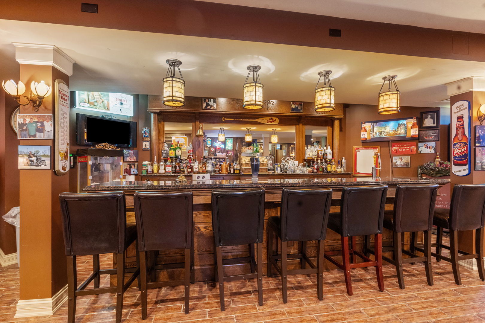 561 W 58th Street, Hinsdale, IL 60521