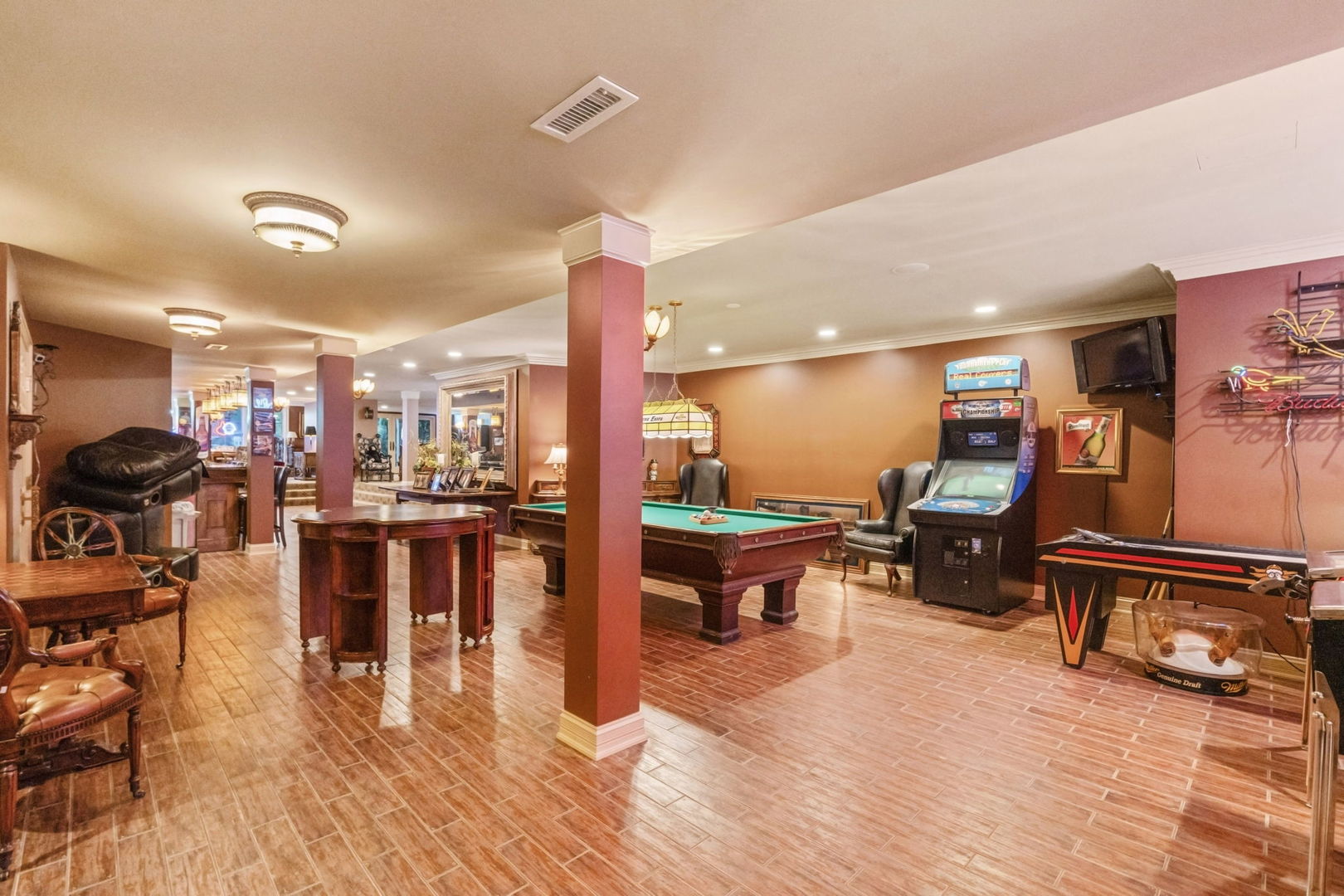 561 W 58th Street, Hinsdale, IL 60521