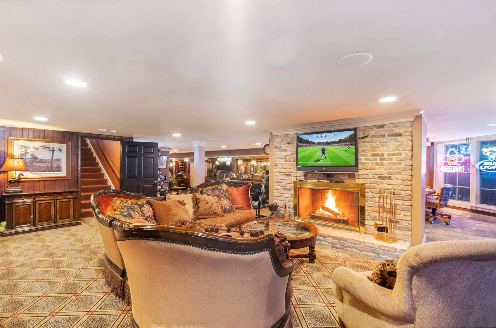 561 W 58th Street, Hinsdale, IL 60521