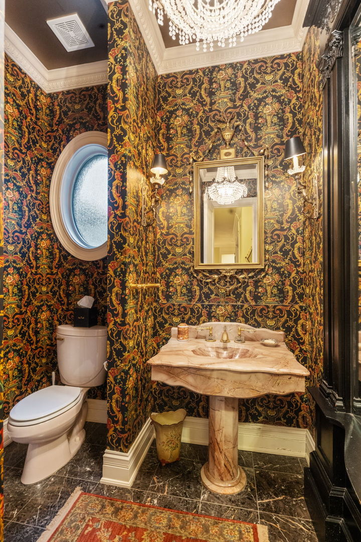 561 W 58th Street, Hinsdale, IL 60521