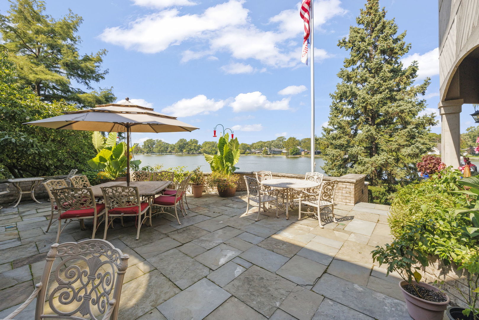 561 W 58th Street, Hinsdale, IL 60521