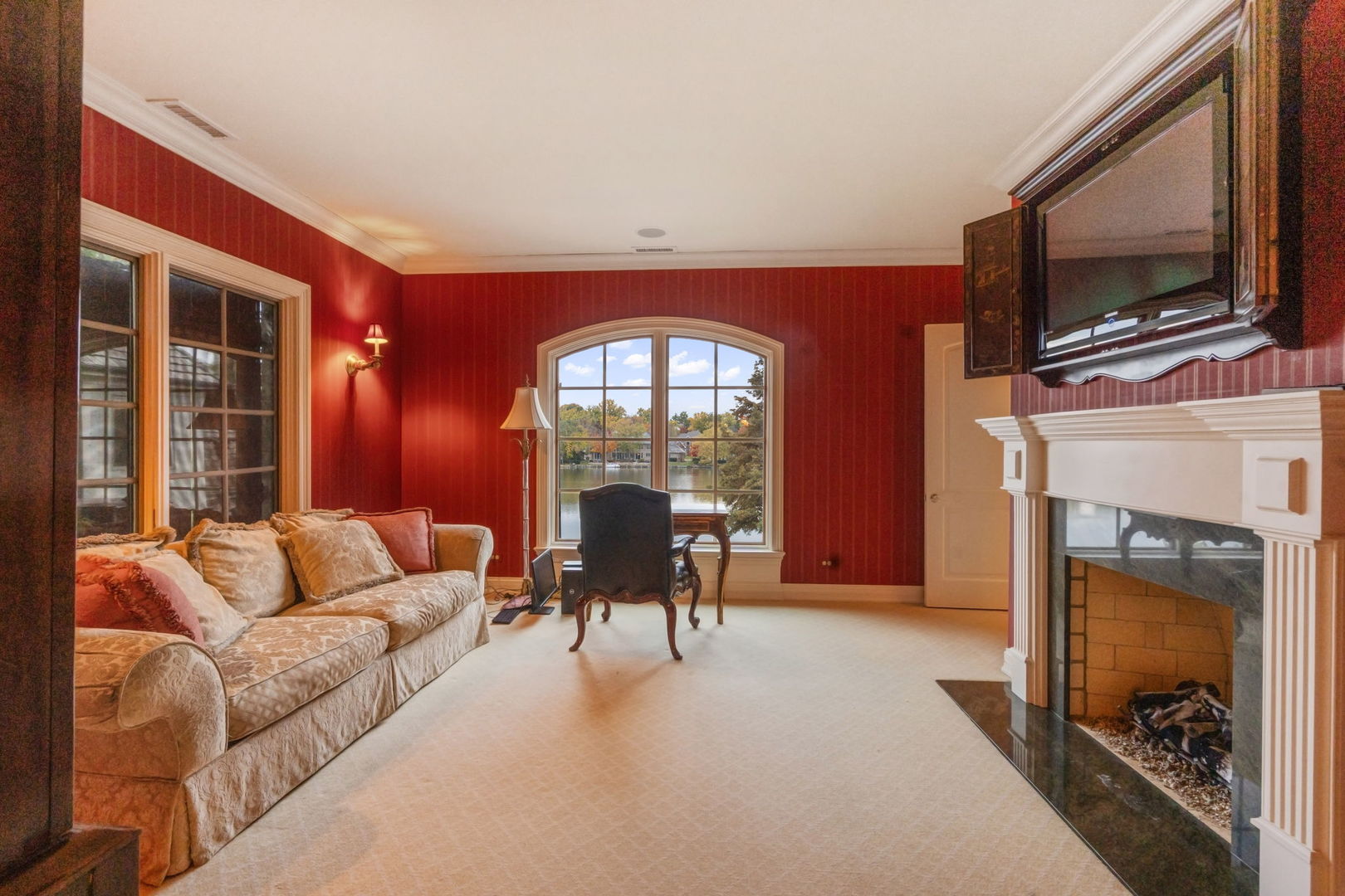 561 W 58th Street, Hinsdale, IL 60521