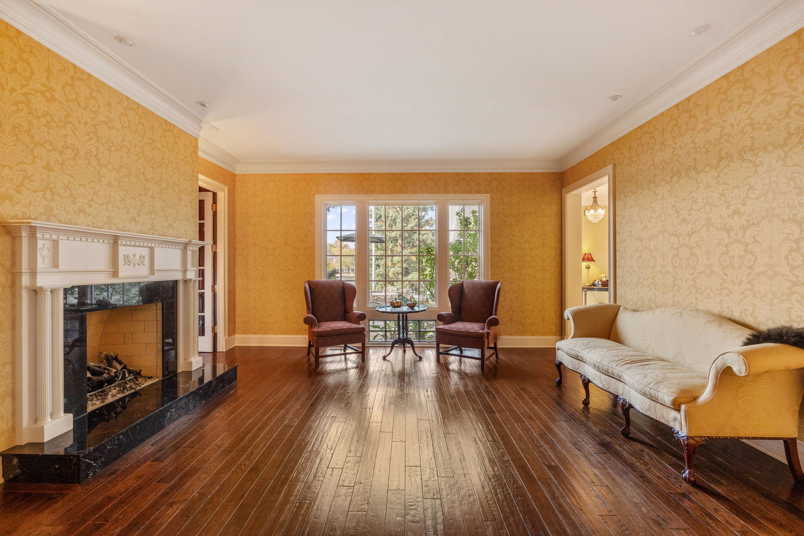 561 W 58th Street, Hinsdale, IL 60521