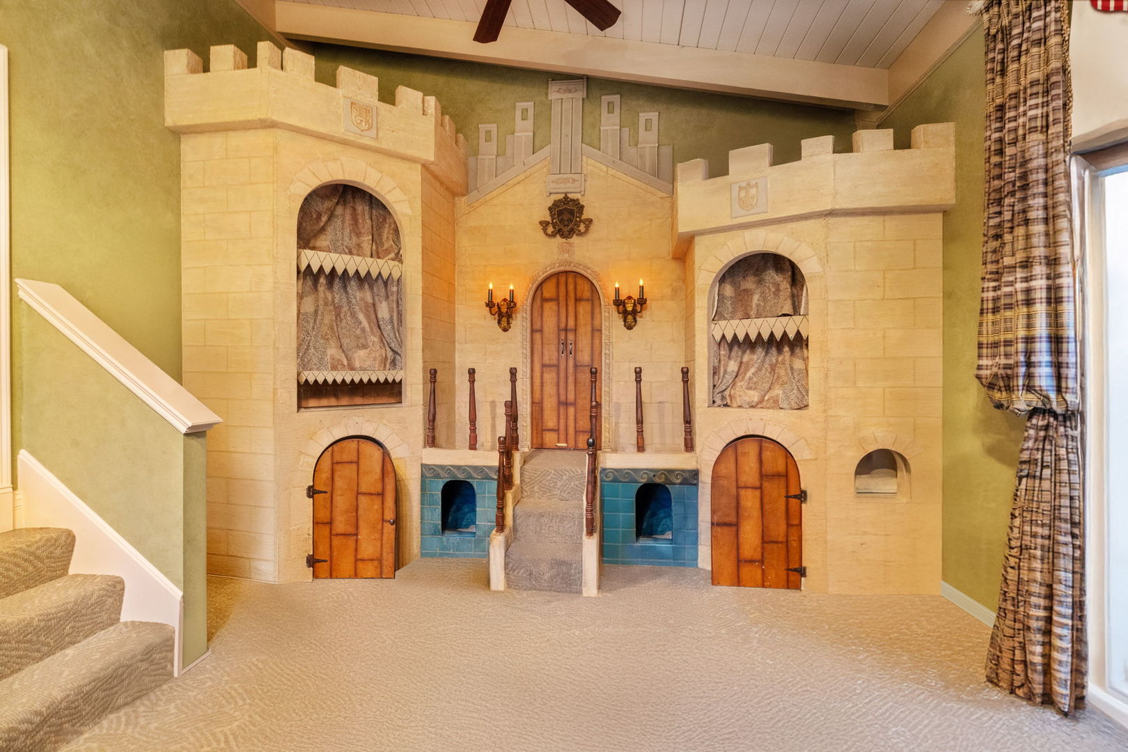 561 W 58th Street, Hinsdale, IL 60521