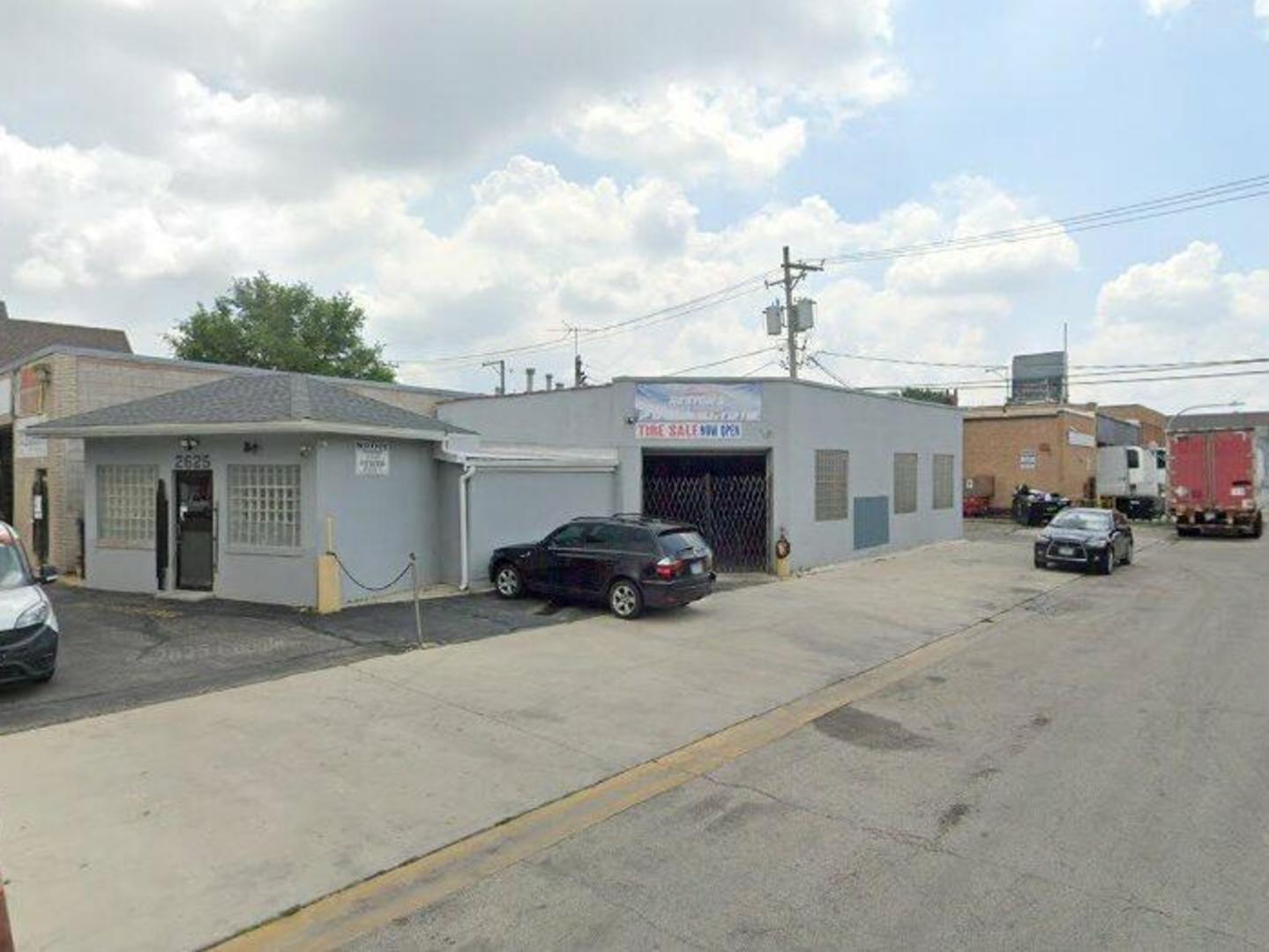 2625 W 47th Street, Chicago, IL 60632