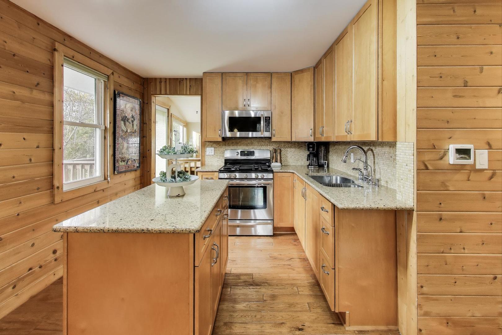 38800 N West Avenue, Lake Villa, IL 60046