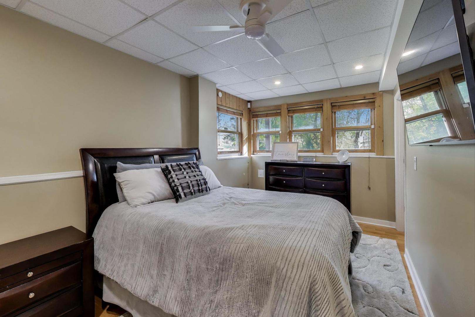 38800 N West Avenue, Lake Villa, IL 60046