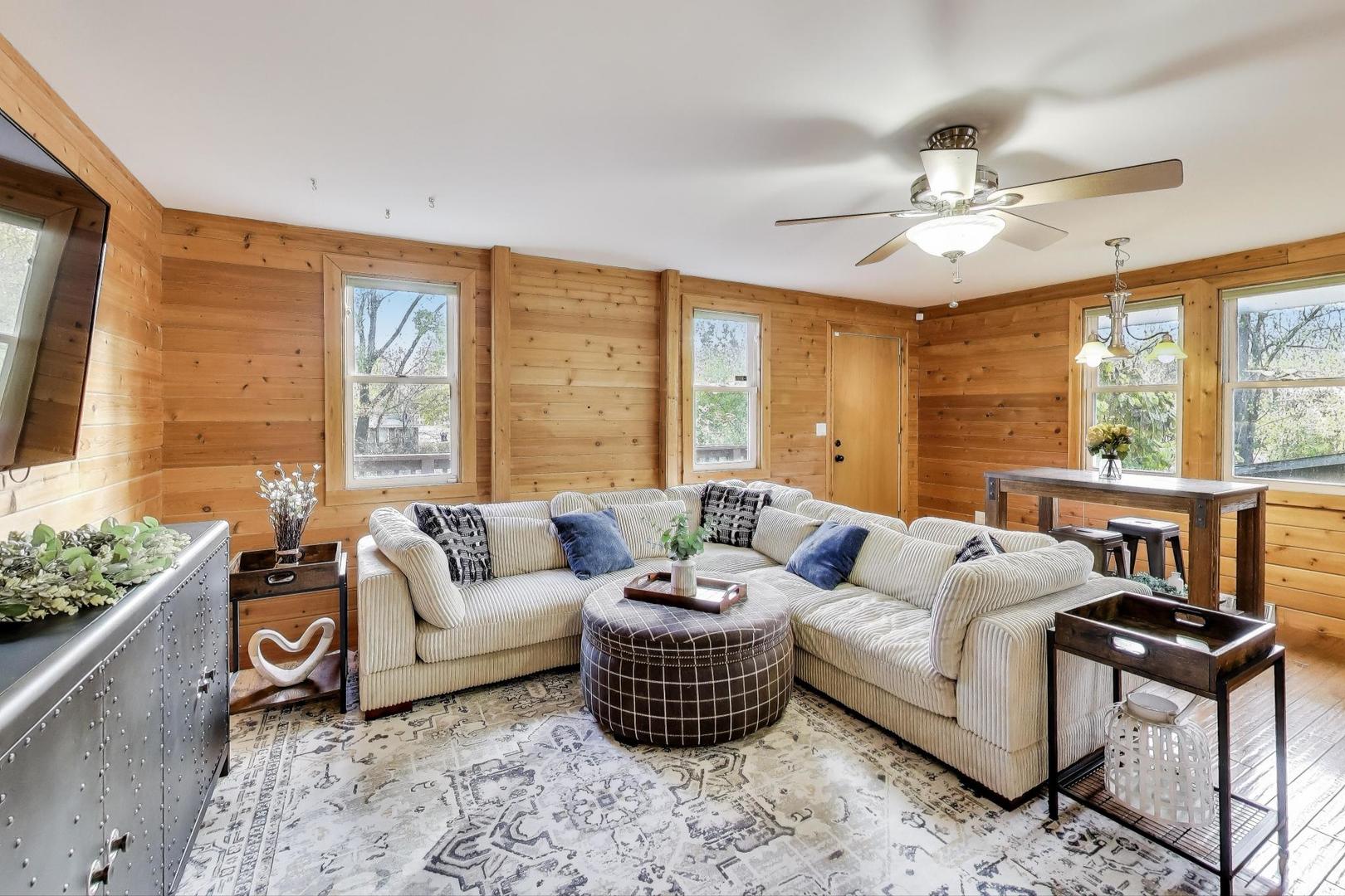 38800 N West Avenue, Lake Villa, IL 60046