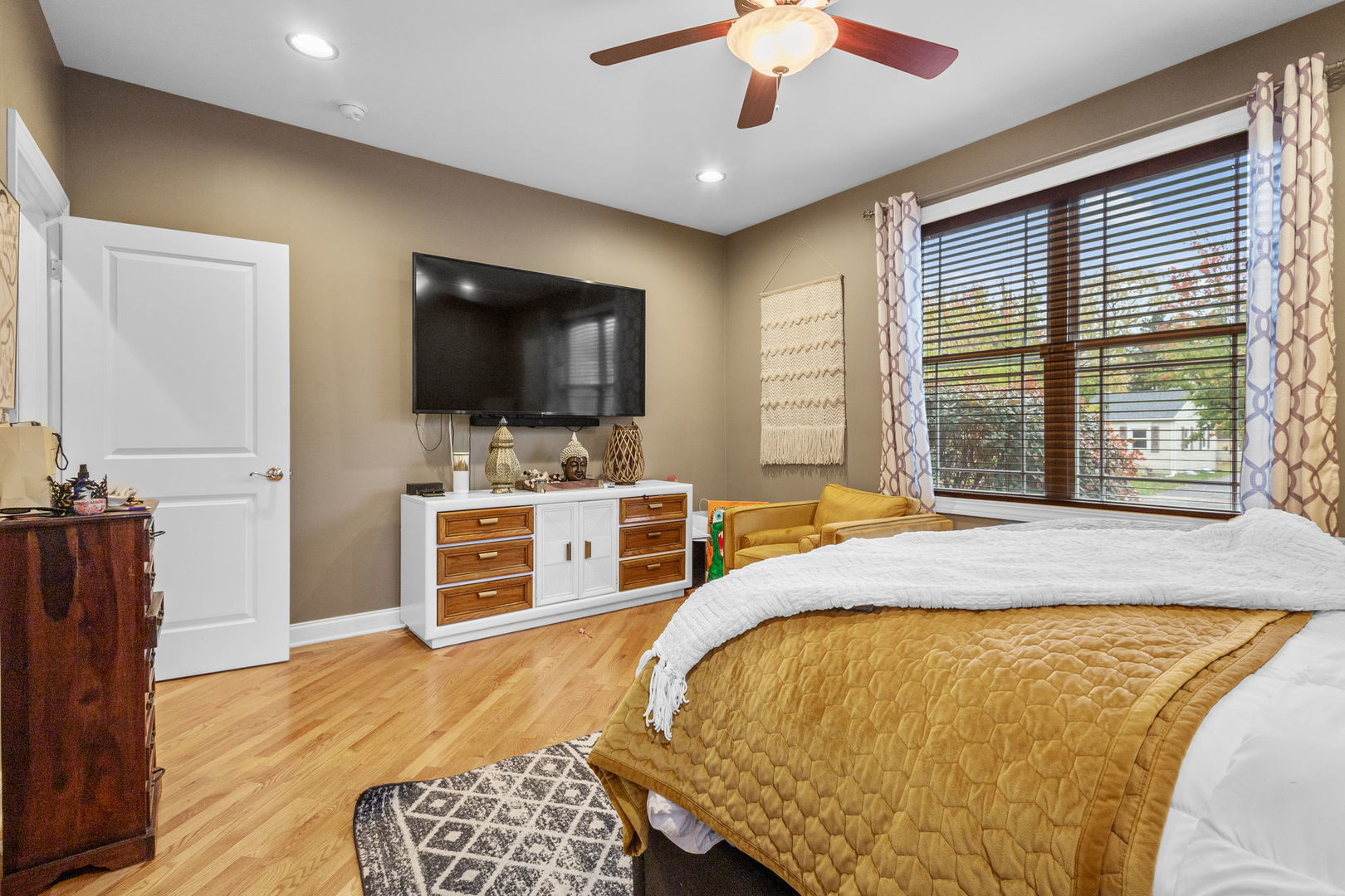 1236 Olive Road, Homewood, IL 60430