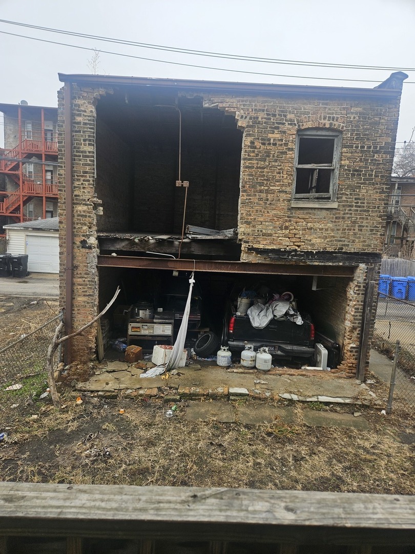 1910 S Ridgeway Avenue, Chicago, IL 60623