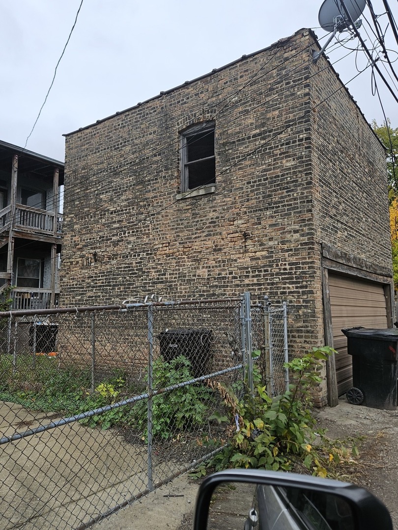 1910 S Ridgeway Avenue, Chicago, IL 60623