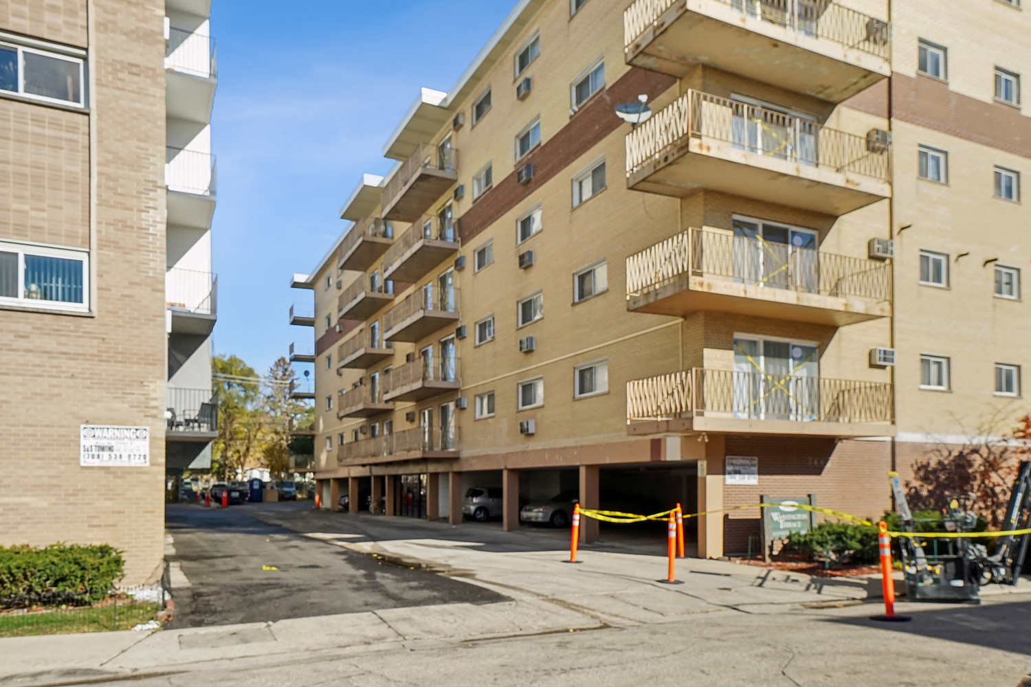 7443 Washington Street #307, Forest Park, IL 60130