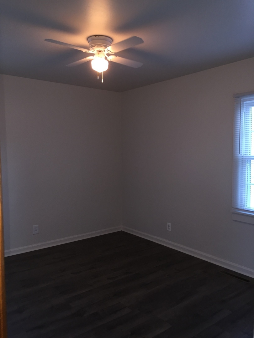 2 SWEETBRIAR Court, South Elgin, IL 60177