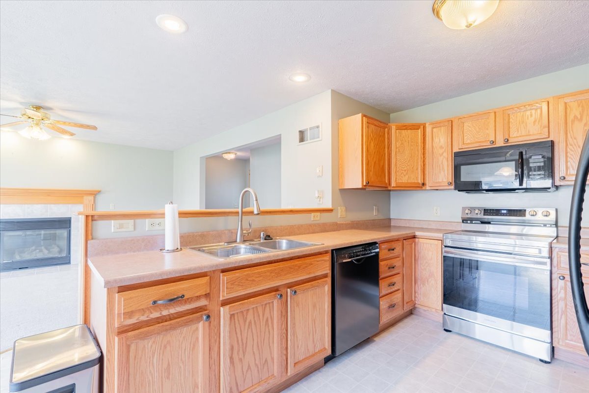 417 Robert Drive, Normal, IL 61761