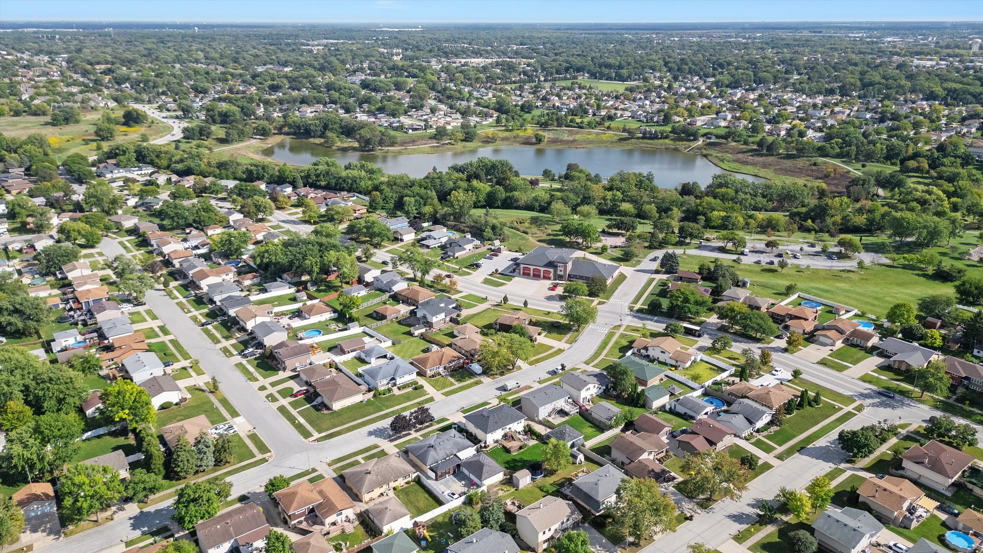 16666 Parliament Avenue, Tinley Park, IL 60477