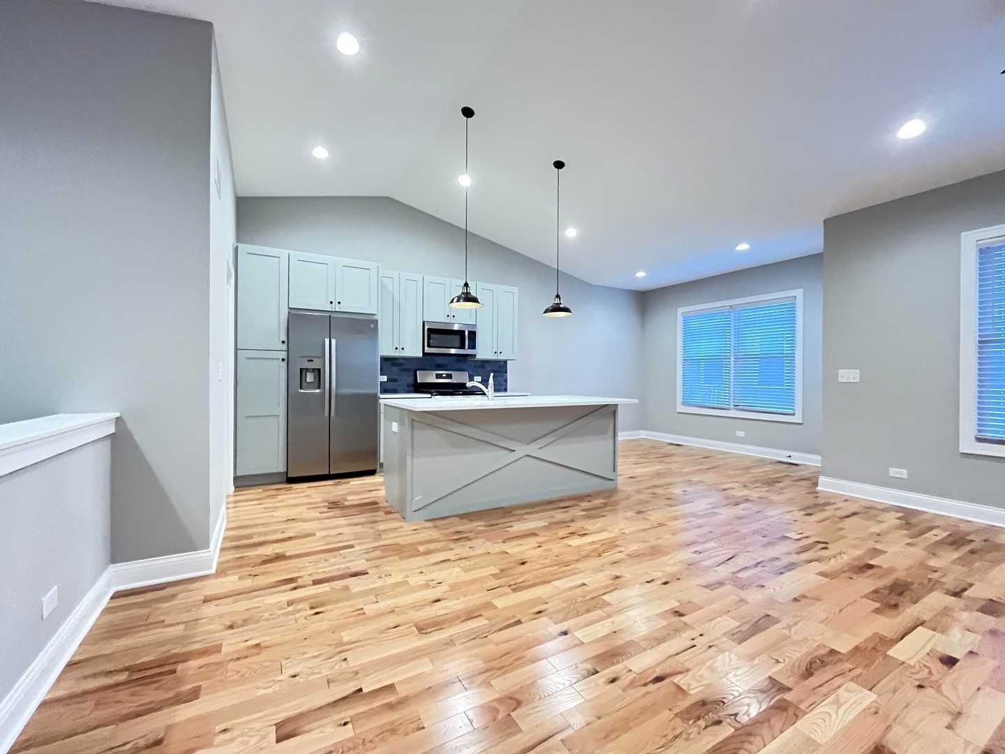 517 COBBLESTONE Circle, Harvard, IL 60033