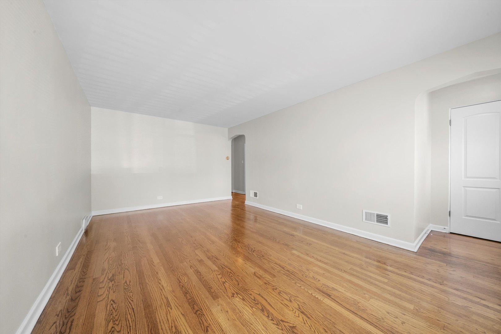 14231 S Dearborn Street, Riverdale, IL 60827