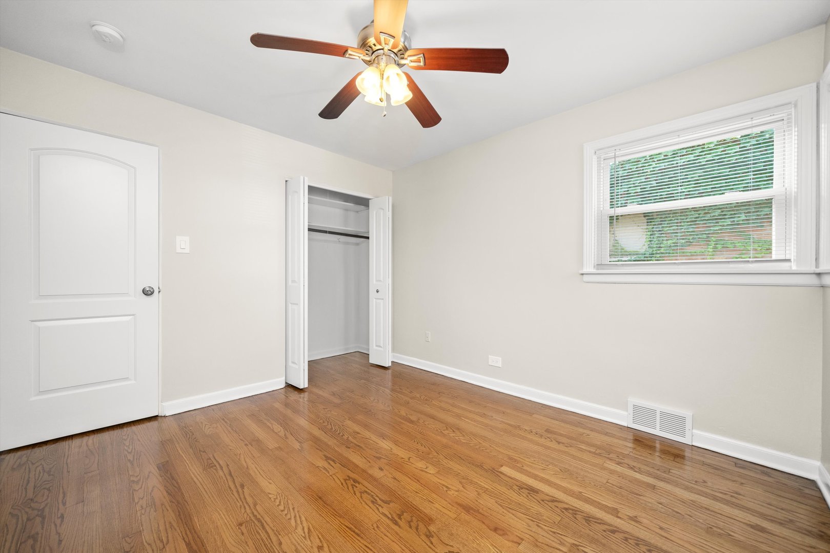 14231 S Dearborn Street, Riverdale, IL 60827