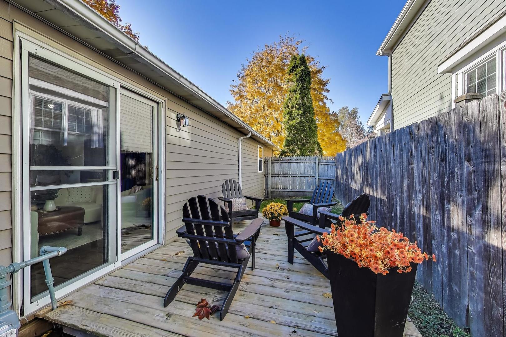 1321 W Liberty Drive, Wheaton, IL 60187