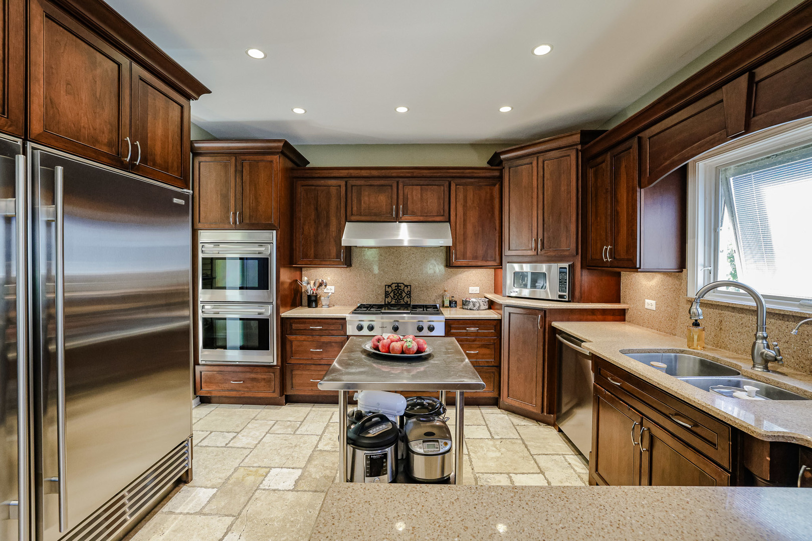 8789 Bentley Lane, Spring Grove, IL 60081