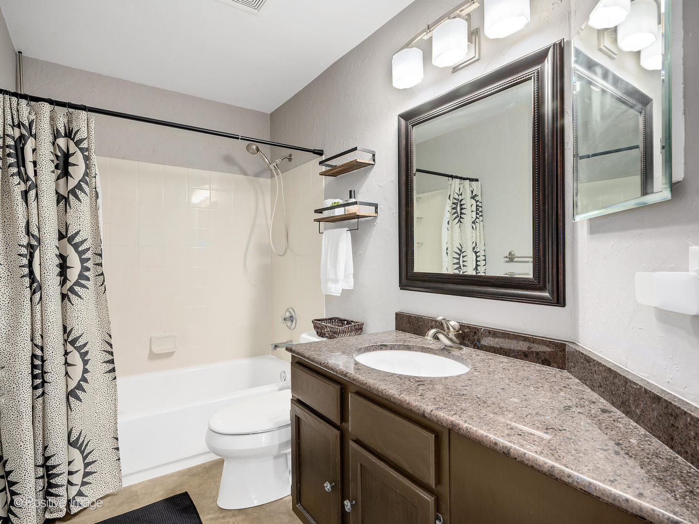 30W091 Penny Lane #30W091, Warrenville, IL 60555