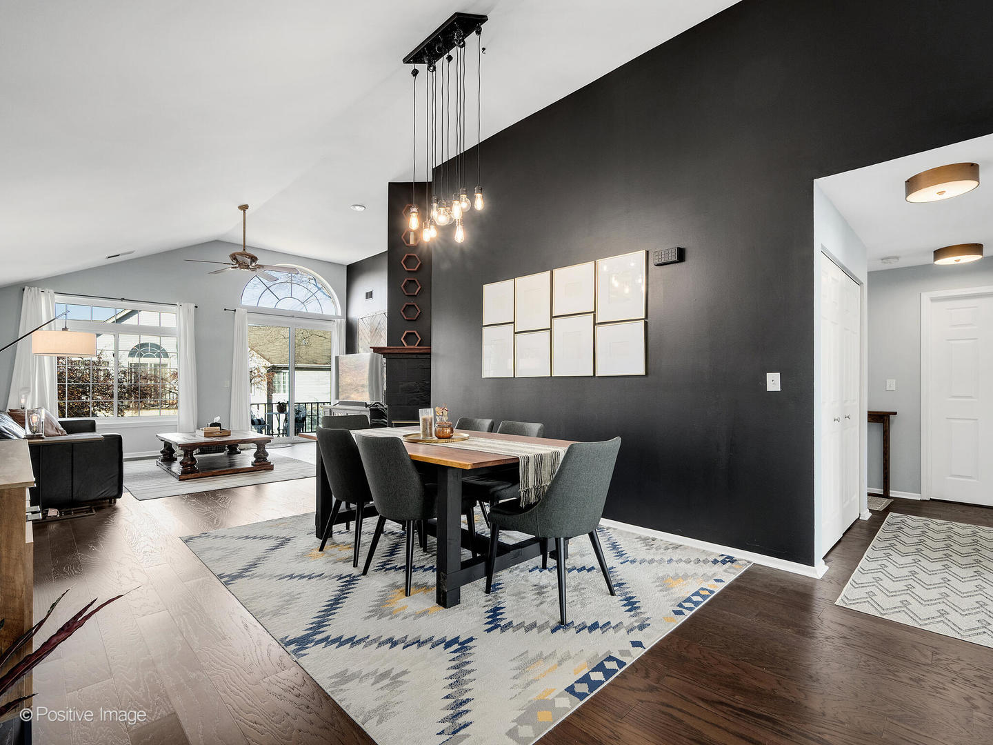 30W091 Penny Lane #30W091, Warrenville, IL 60555