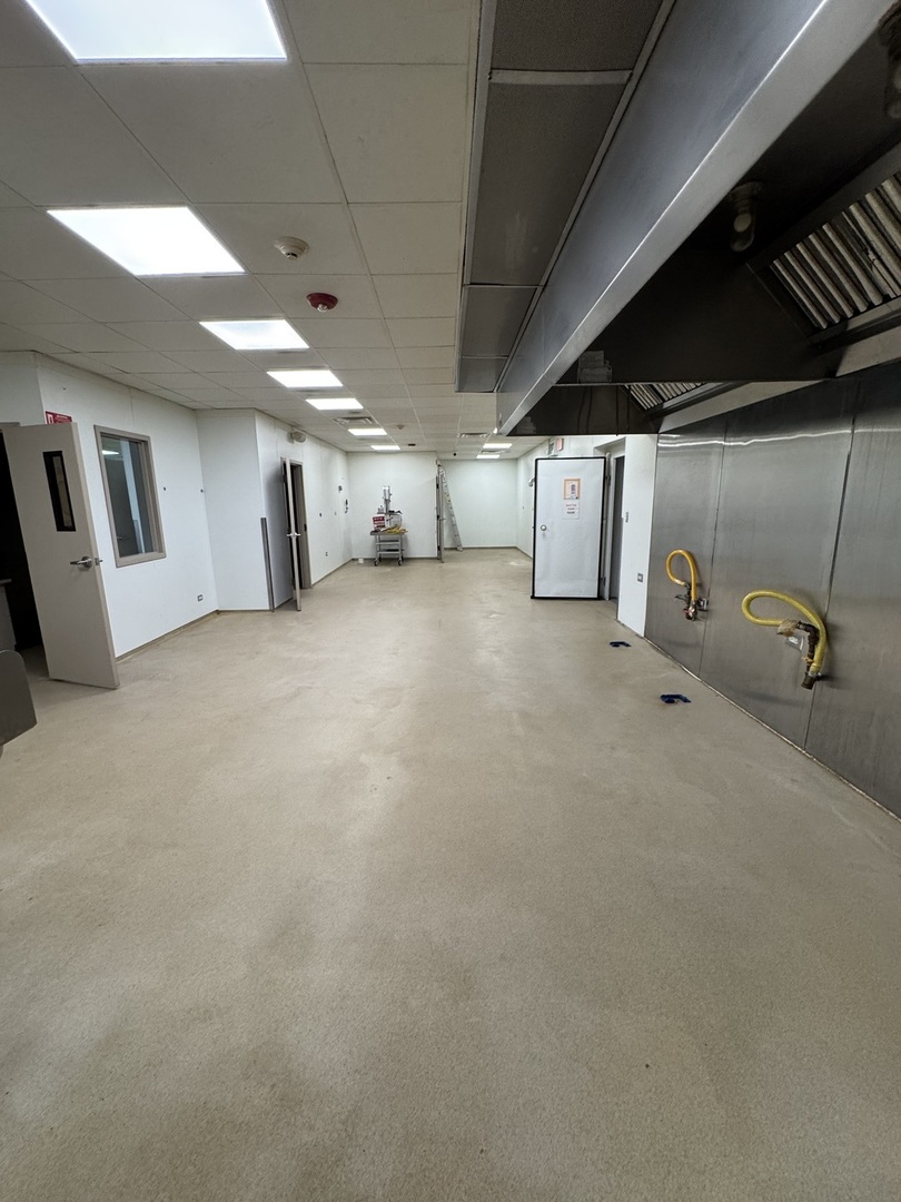 225 E Irving Park Road, Roselle, IL 60172