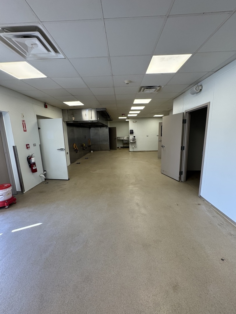 225 E Irving Park Road, Roselle, IL 60172