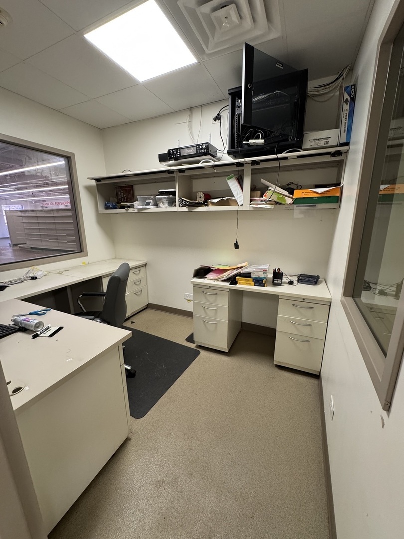 225 E Irving Park Road, Roselle, IL 60172